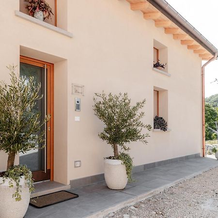 Agriturismo Rive Del Bacio - La Dimora 발도비아데네 외부 사진